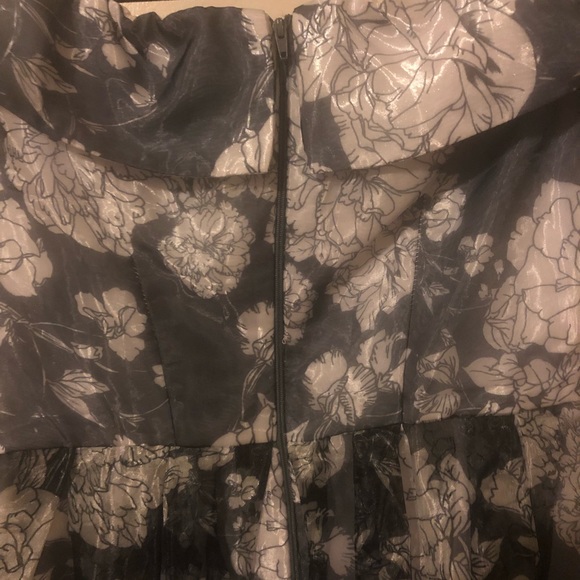 ASOS Navy floral organza midi dress - Picture 6 of 7